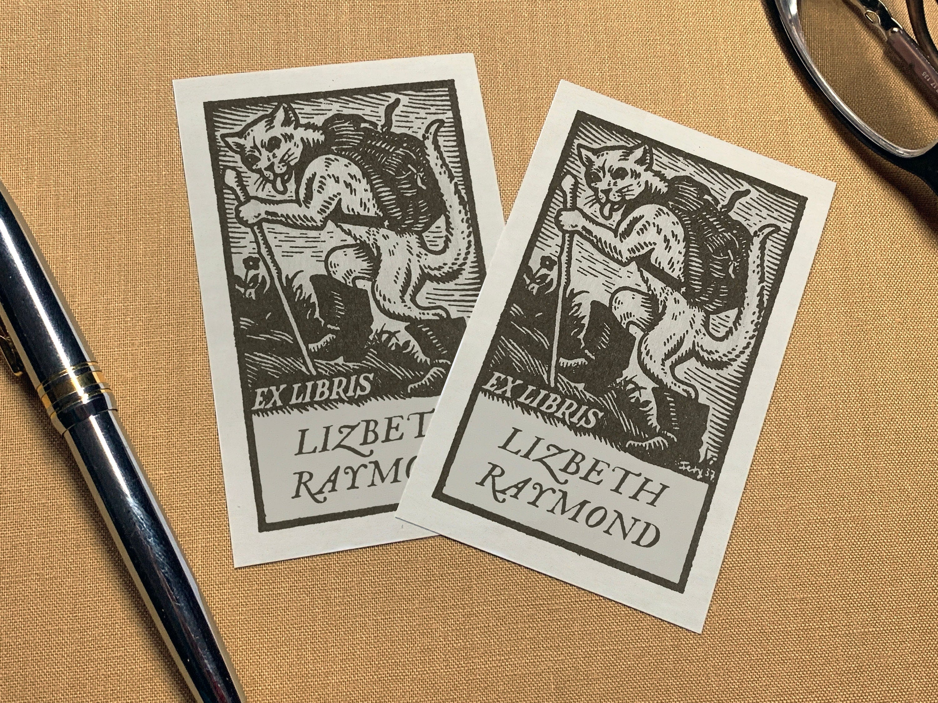 Puss in Boots, Personalized Ex-Libris Bookplates, Crafted on Traditional Gummed Paper, 2.5in x 4in, Set of 30