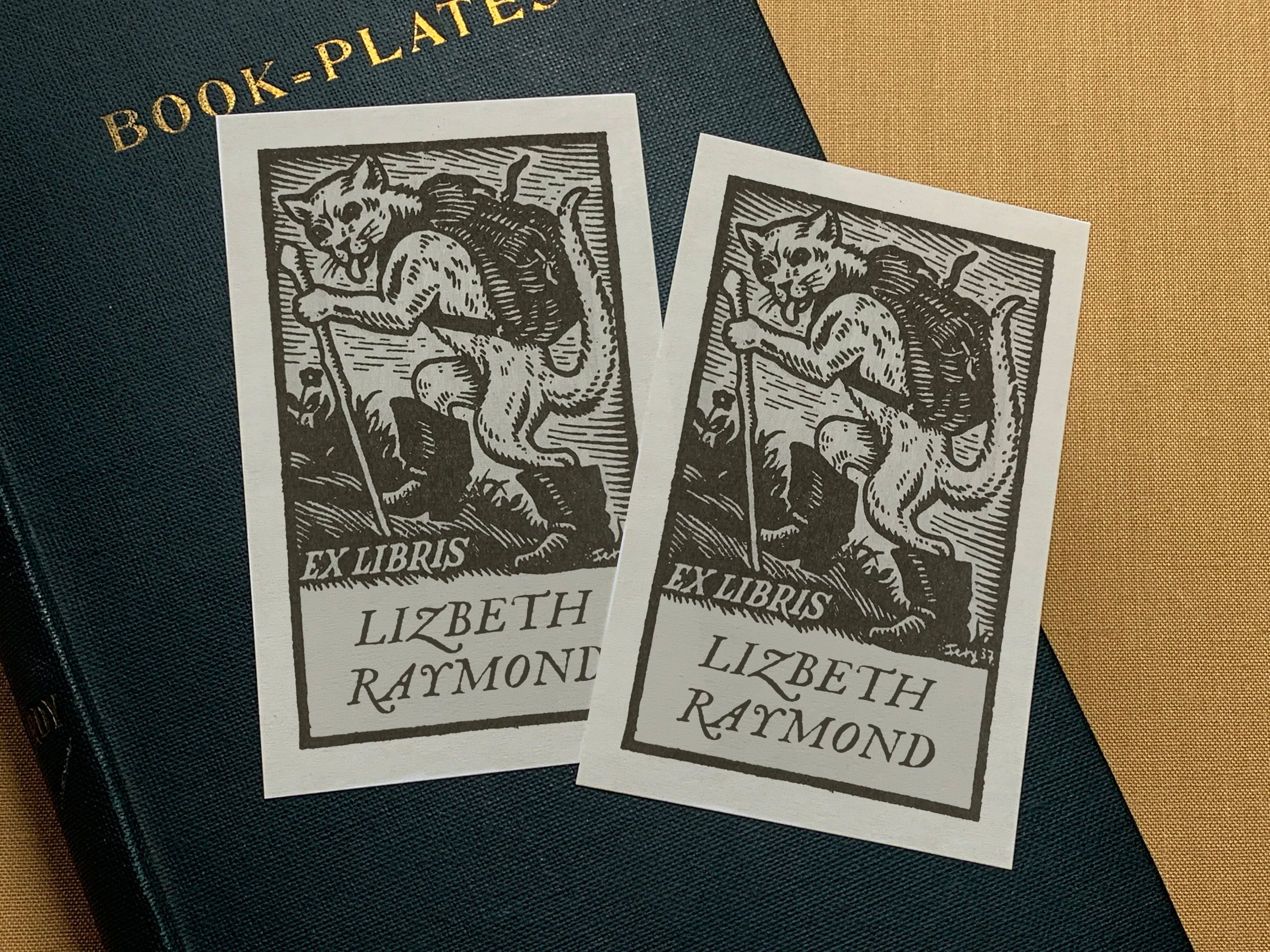 Puss in Boots, Personalized Ex-Libris Bookplates, Crafted on Traditional Gummed Paper, 2.5in x 4in, Set of 30