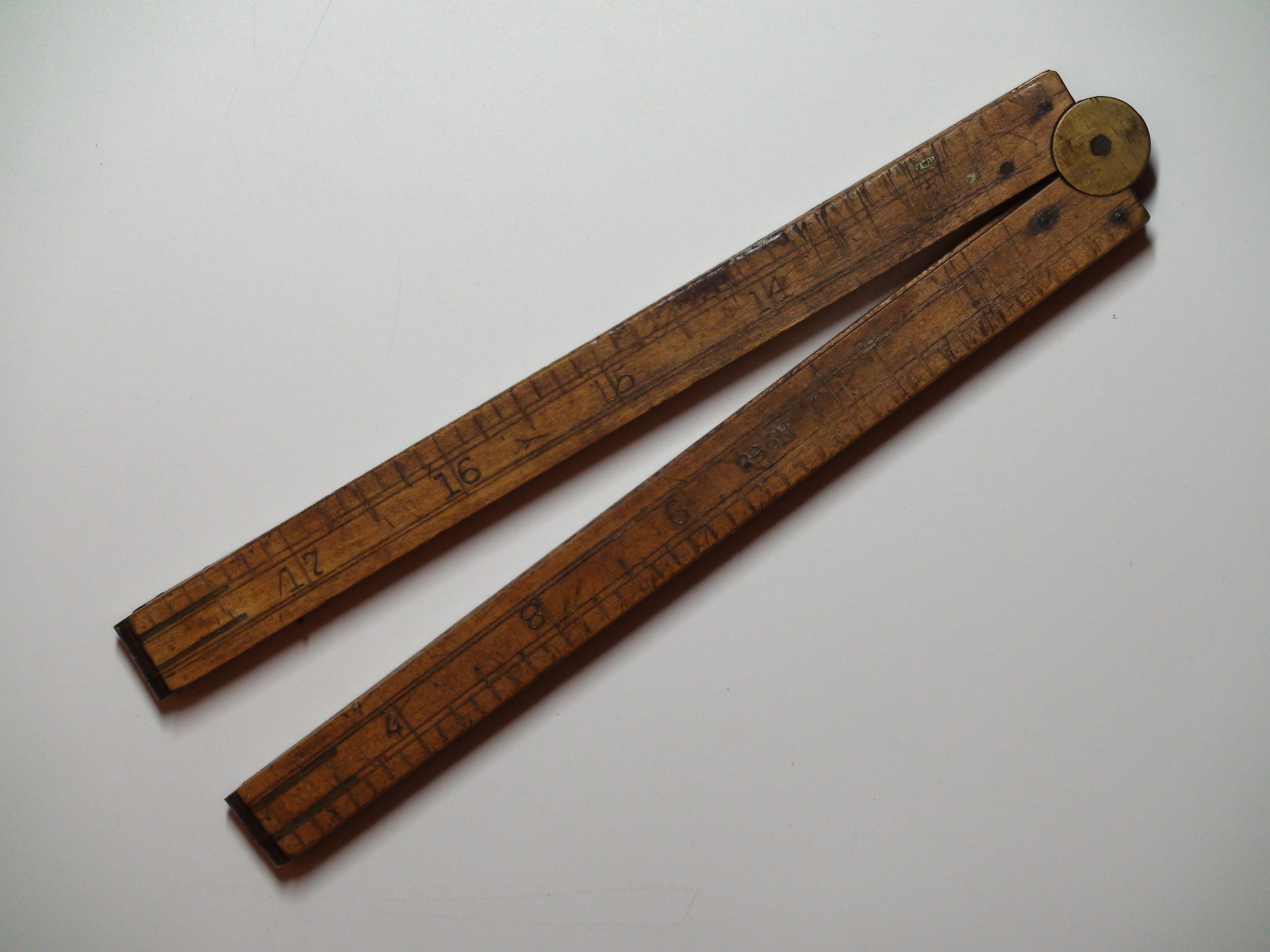 Vintage Stanley Rule & Level Co. No. 68, 24in 4-Fold Carpenter Ruler, Brass and Boxwood