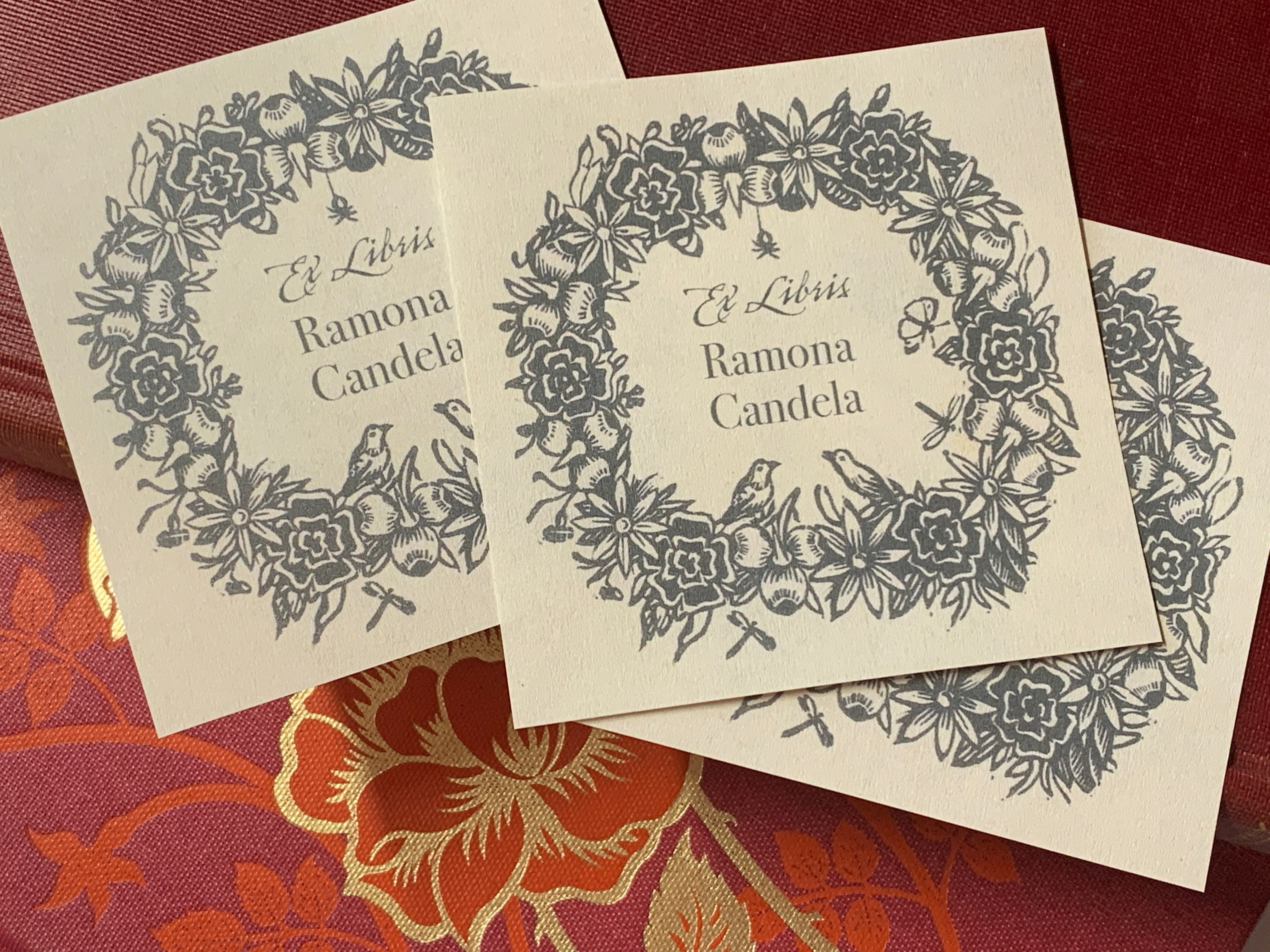 Woodblock Wreath, Personalized Ex-Libris Bookplates, Crafted on Traditional Gummed Paper, 3in x 3in, Set of 30