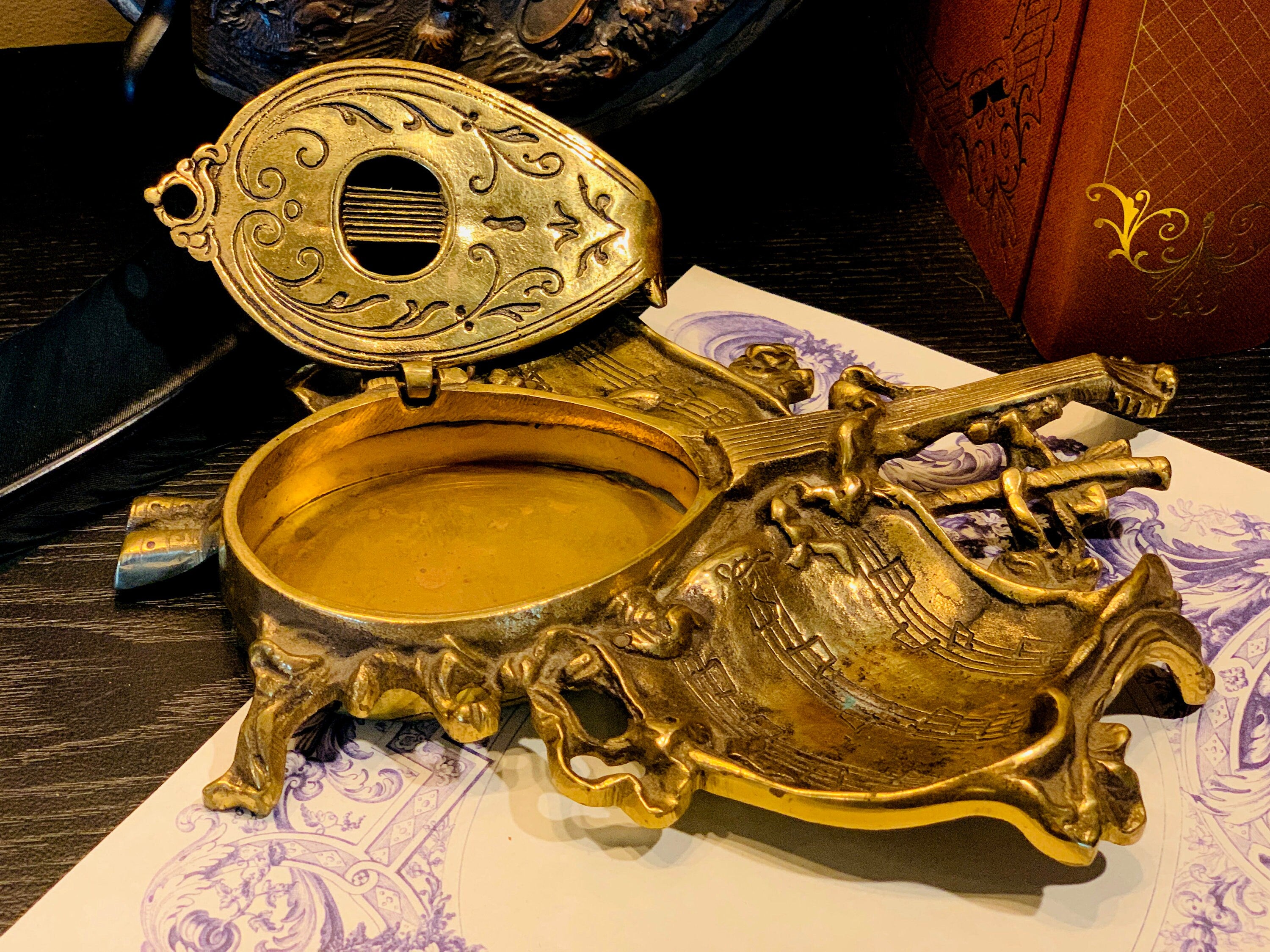 Violin, Antique Victorian Brass Inkwell with a Lovely Patina, c1890s
