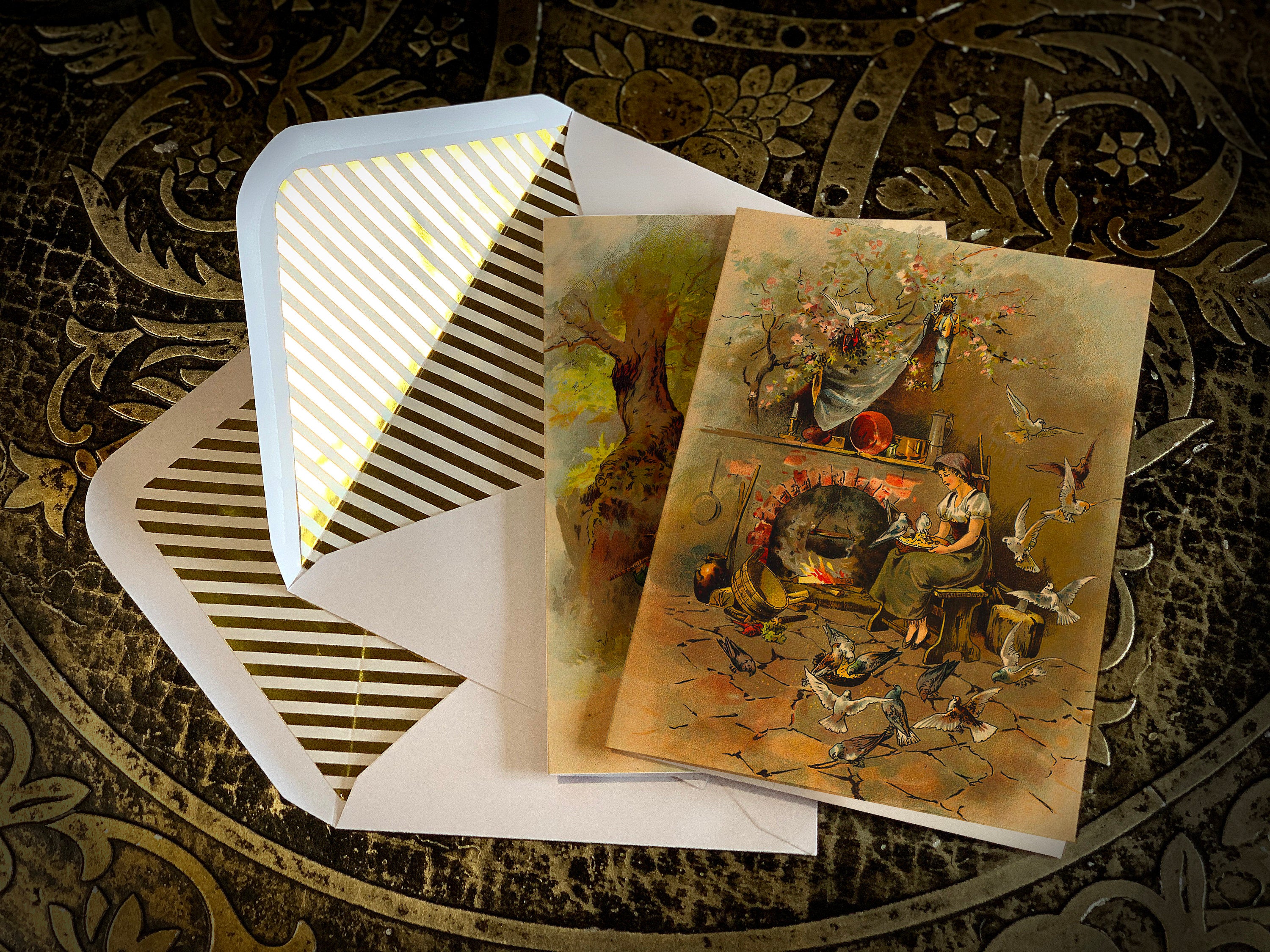 Five Classic Grimm Fairytales, Everyday Greeting Cards with Elegant Striped Gold Foil Envelopes, 5in x 7in, Set of 5 Cards/Envelopes